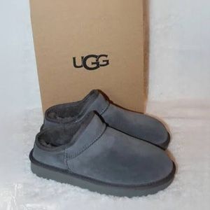 Ugg Classic Suede Slipper